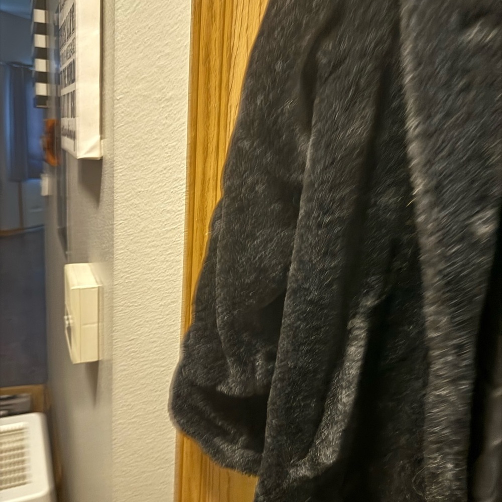 Gallery Black Teddy Jacket - image 3